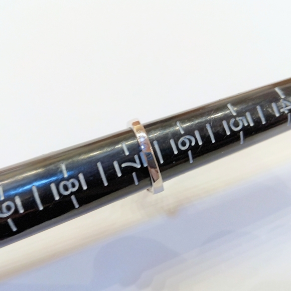 Sterling 3 Stone Ring - Picture 3 of 3